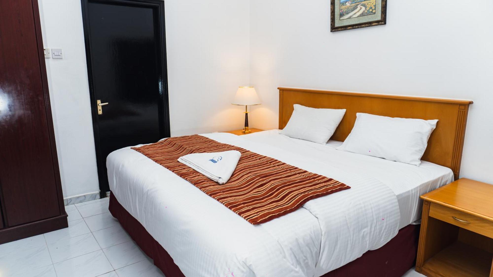 Pan Emirates Hotel Apartments Шарджа Экстерьер фото